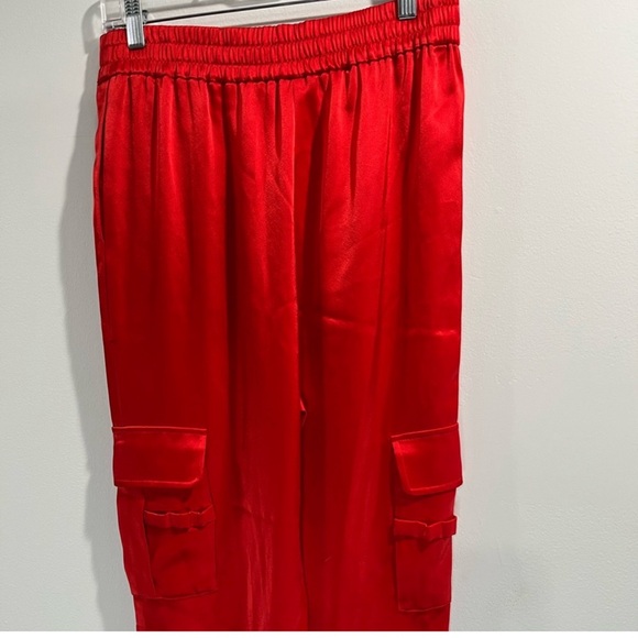 Bright red ALICE & Olivia satin cargo jogger sz SP - Picture 14 of 14